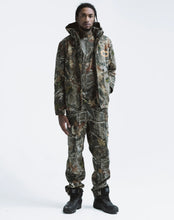 Load image into Gallery viewer, Ski® Hunting Camo Insulated Jacket